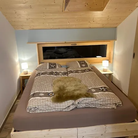 مزرعة للإقامة Agritourisme De Montagnier Bagnes